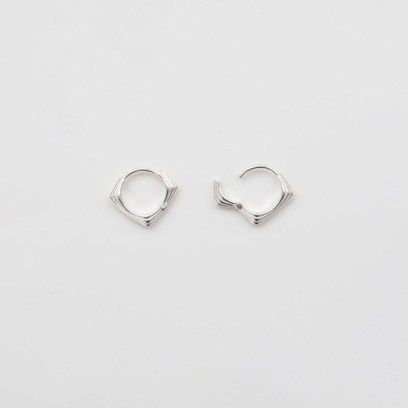 m.m.e（エム・エム・イー）の「【MADE】 m.m.e _11 ピアス（アクセサリー）」