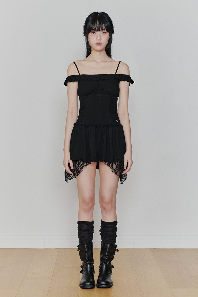 PETAL RUFFLE DRESS black