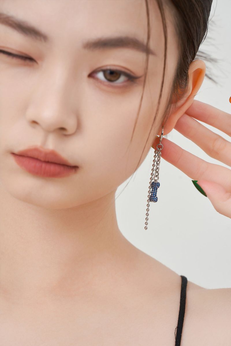 TWENTYONEAUGUST(トゥエンティワンオーガスト)の「ボーンイヤリング(アクセサリー)」