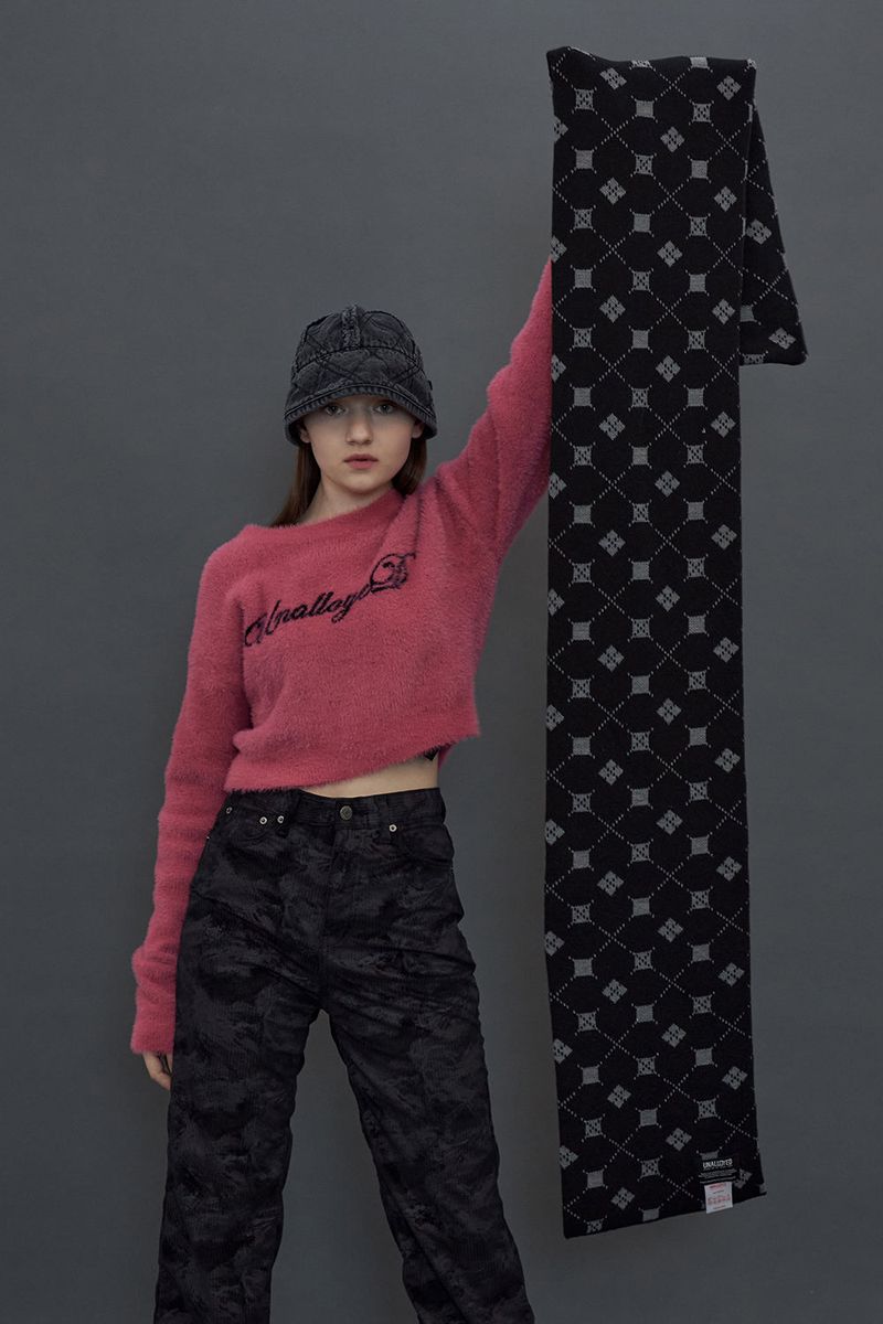 ARGYLE MUFFLER
