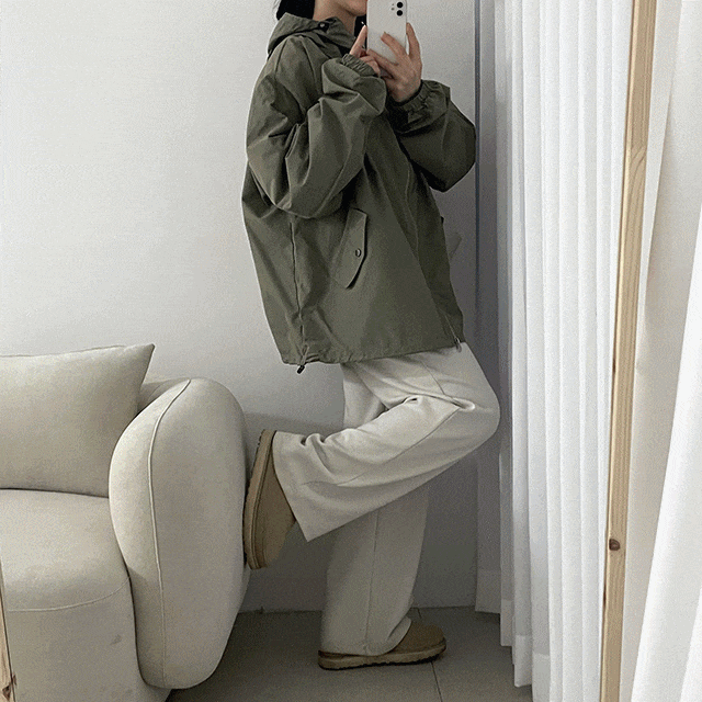 hijjoo（ハイチュー）の「カーリングストリングハイネックウィンドブレーカーフードジップアップ（ジャケット/アウター）」