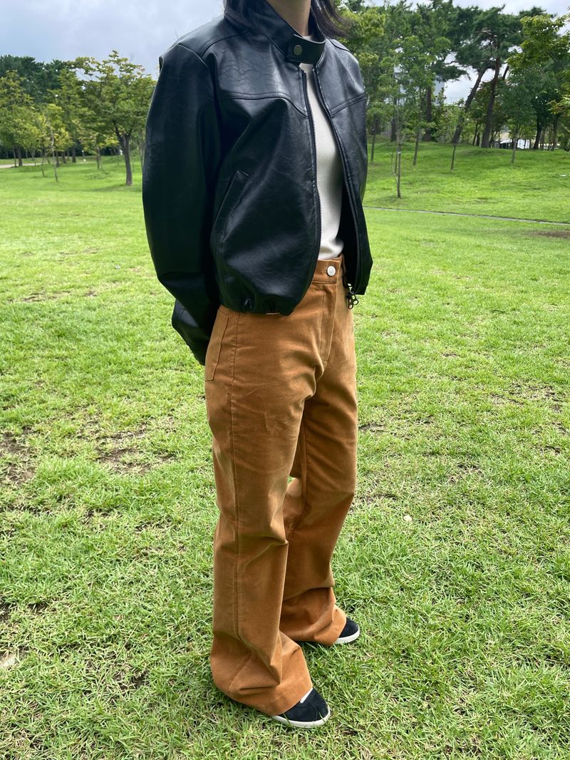 Suede slim bootcut pants