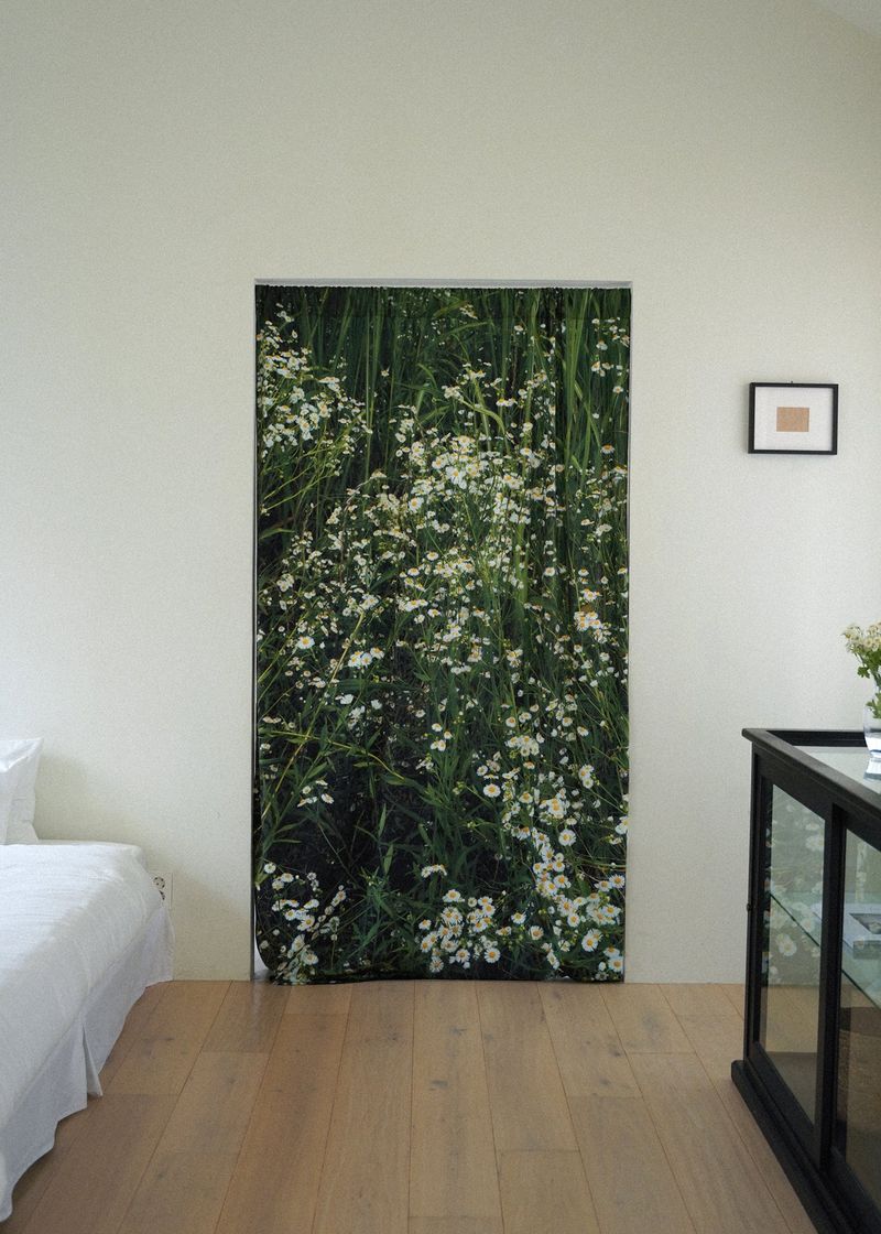 green grassy curtain