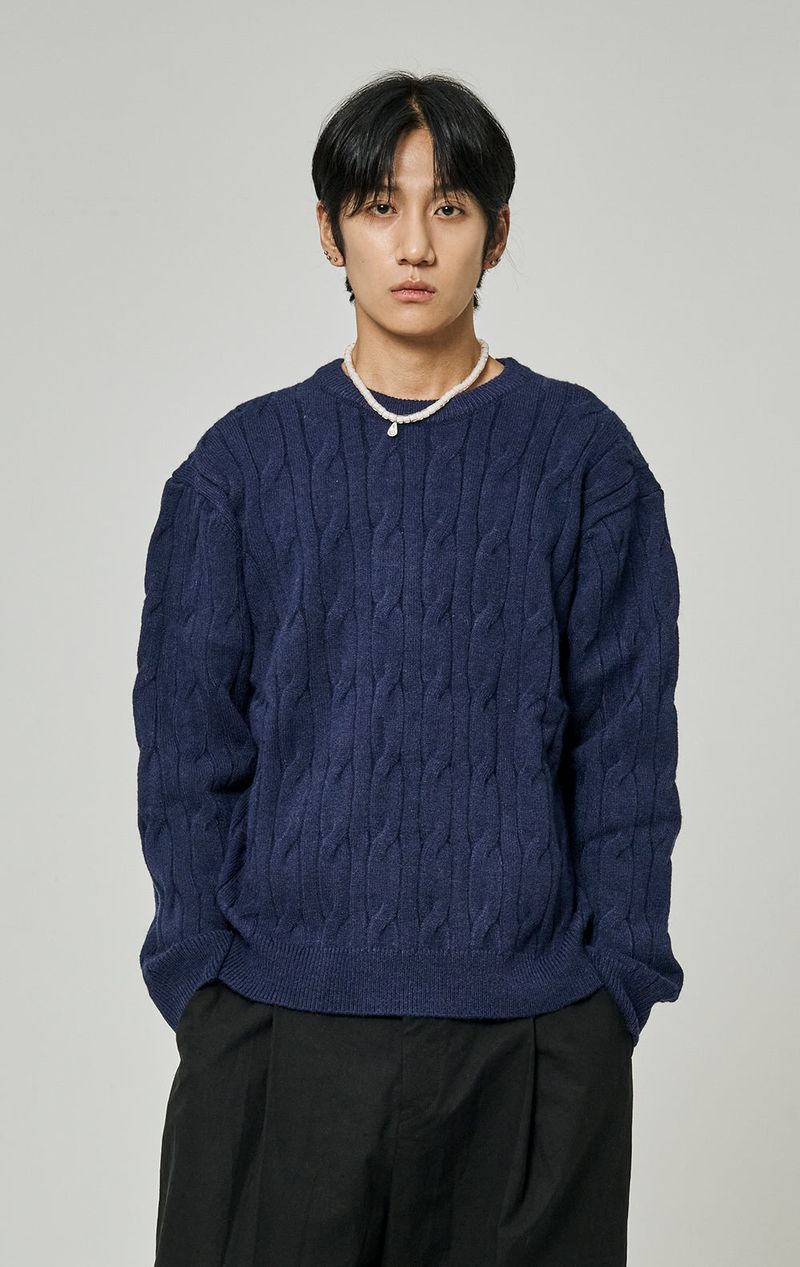 CABLE KNIT