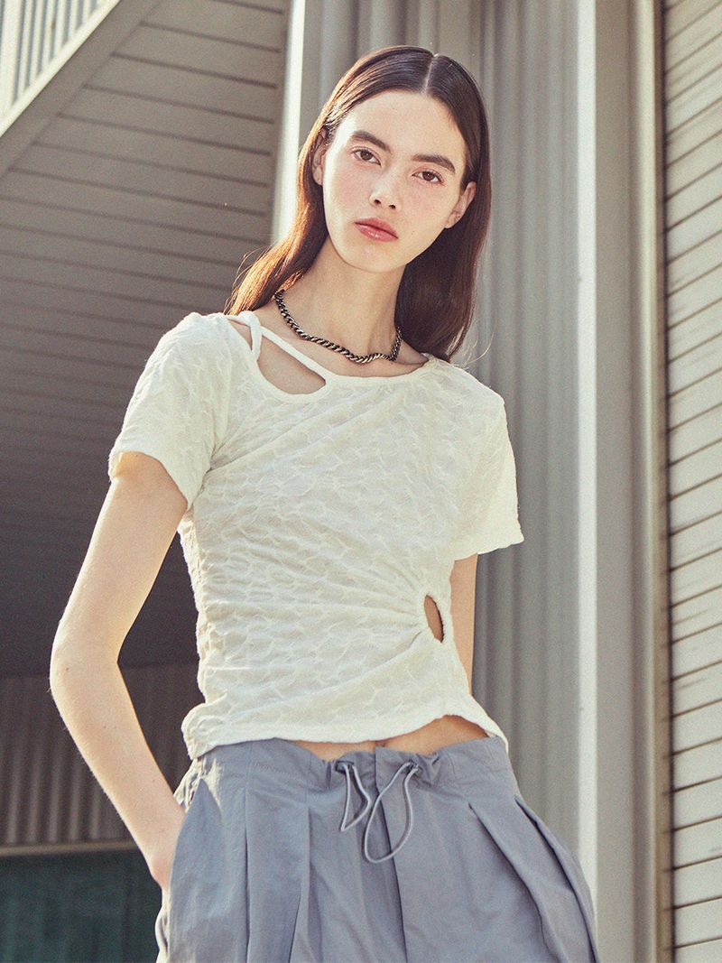 VITALSIGN（バイタルサイン）の「 [LINE] Hole Shirring Strap T-shirt (Ivory)（Tops）」