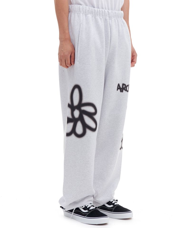 939 DAISY SWEAT PANTS (LIGHT GRAY)