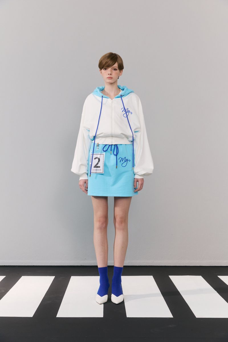 ROMANCHIC(ロマンシック)の「Hood zip-up(Tops)」