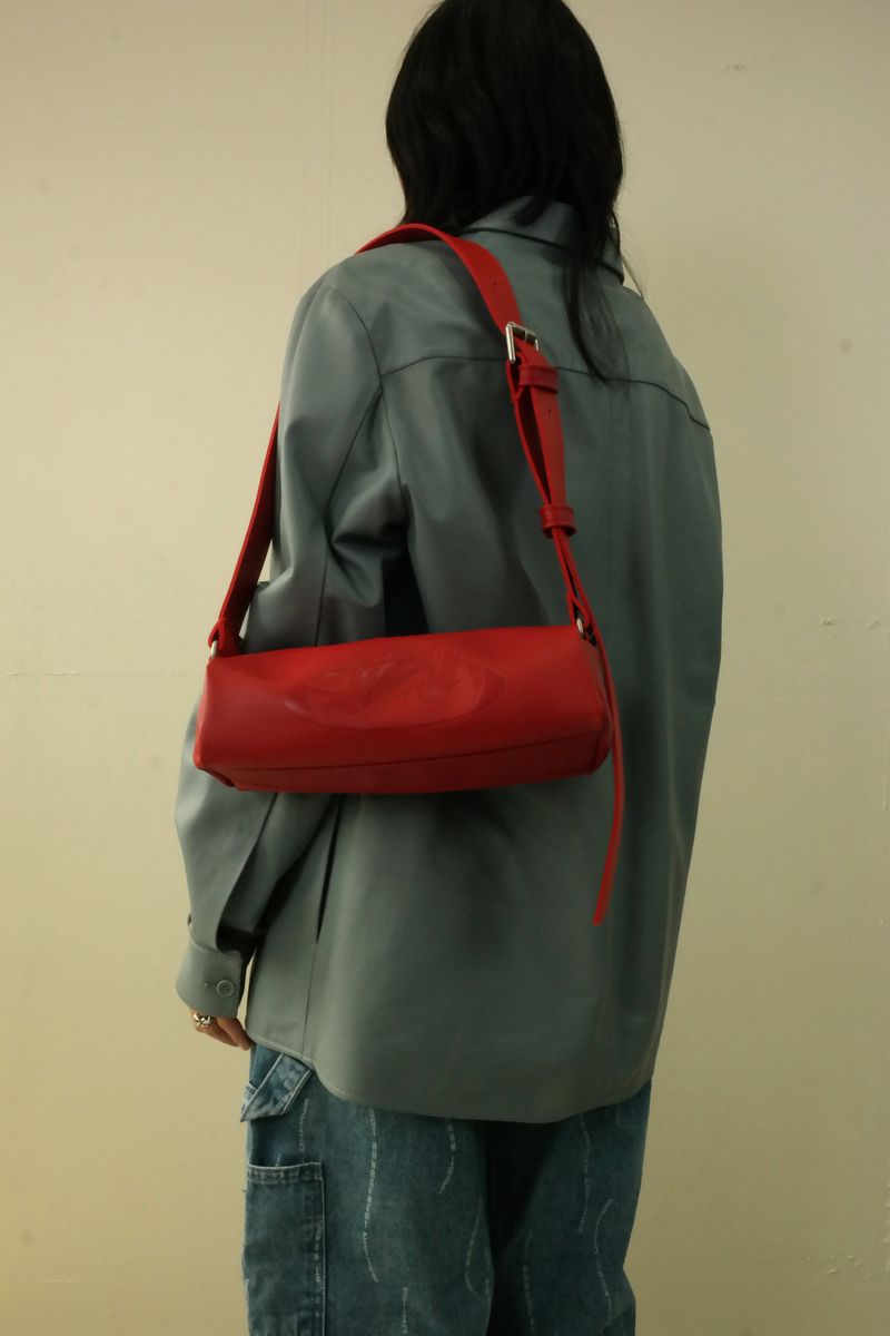 Chunky Buckle Air Bag Eye-Red