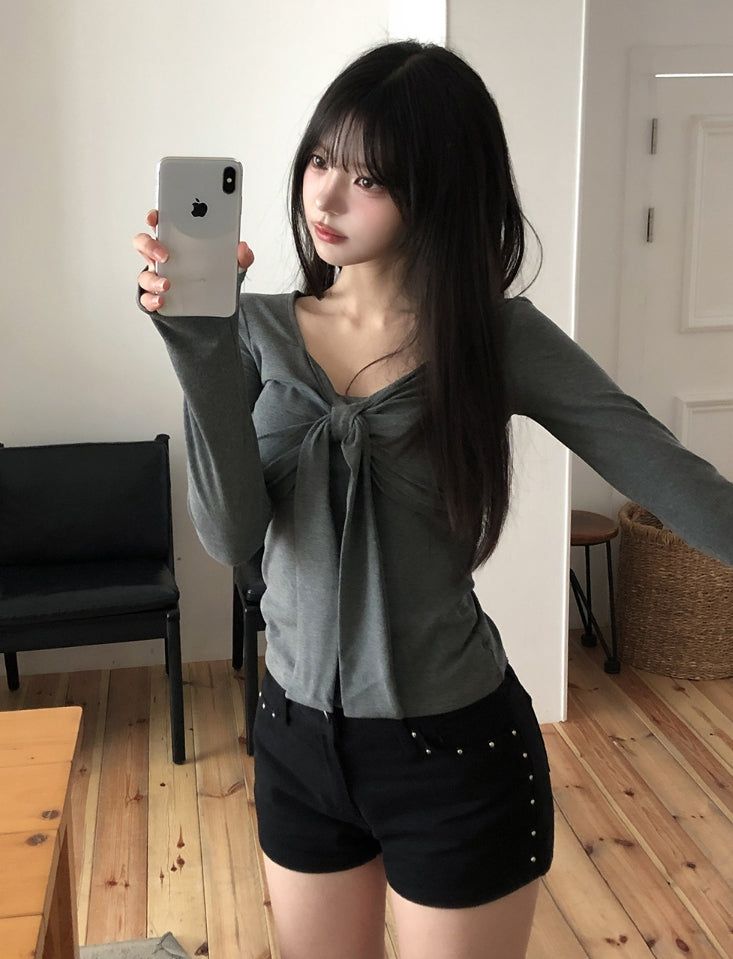 ULAN(ユレン)の「Hina Shirring Tie Ribbon Long Sleeve(Tops)」