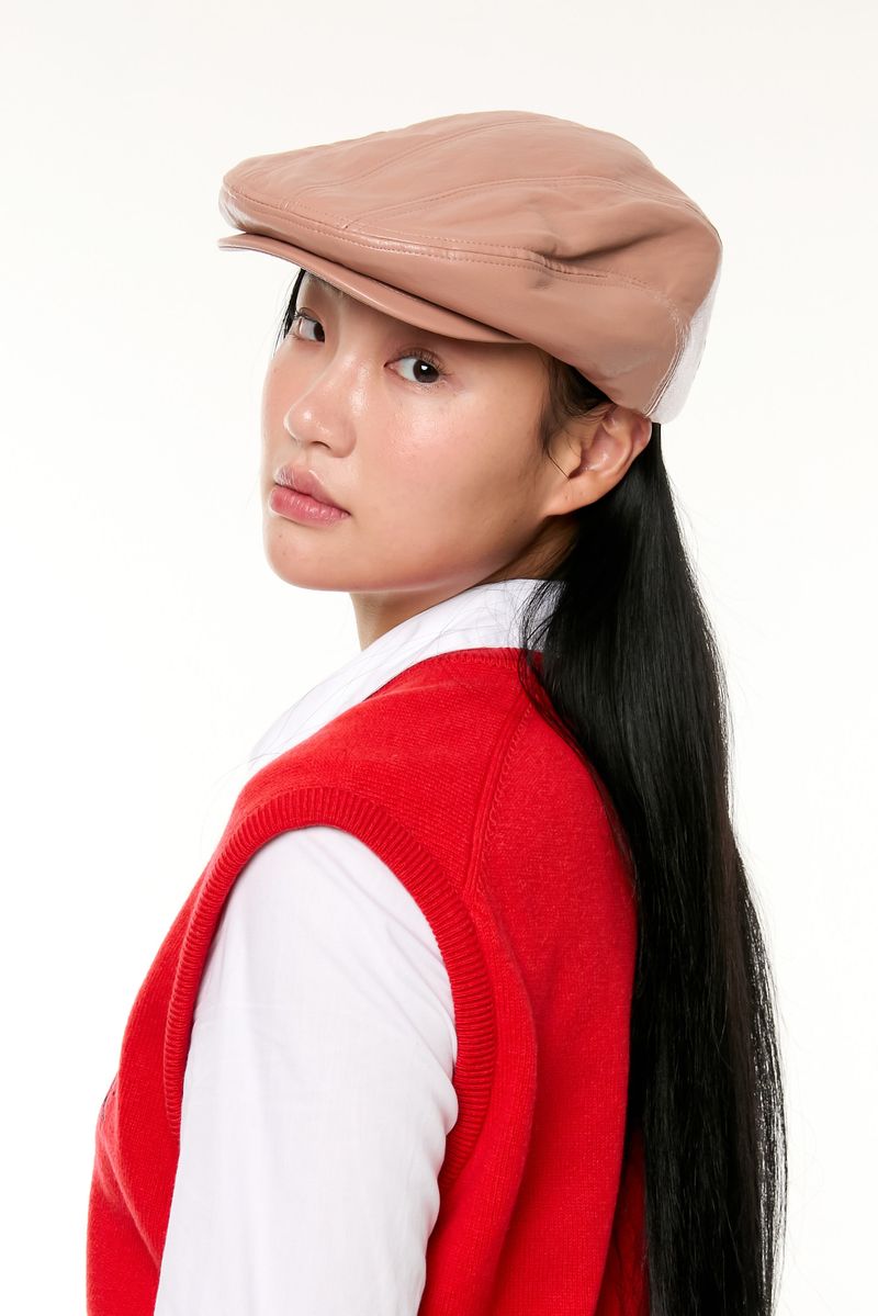 GLOSSY HUNTING CAP / PINK