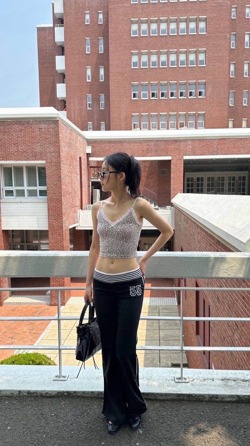 55 black training pants