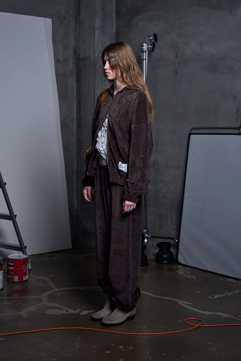 VELOUR PANTS -BROWN