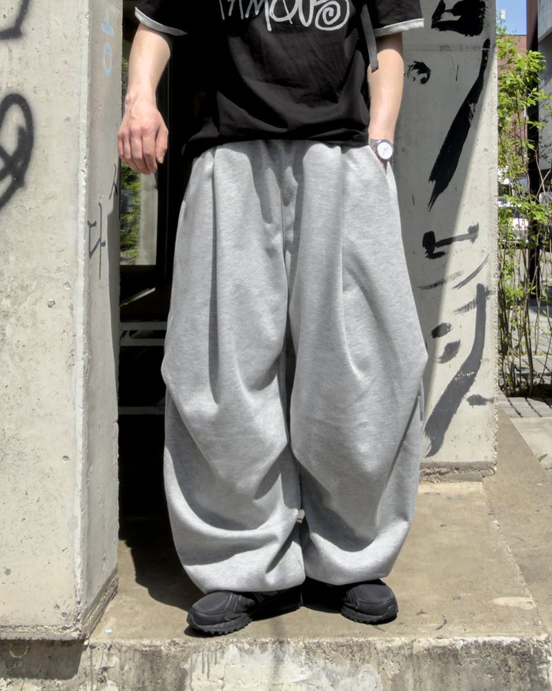 Roven Pintuck Curved Sweat Pants
