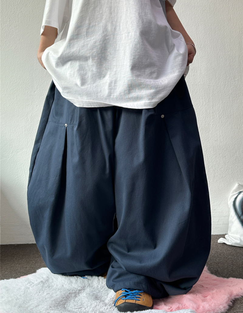 KOREAN/STRING 🩵 STUD RIVET POINT FRONT SLIT OVER HIP BALLOON WIDE LONG PANTS 🩶🖤🩵 - 3 COLORS