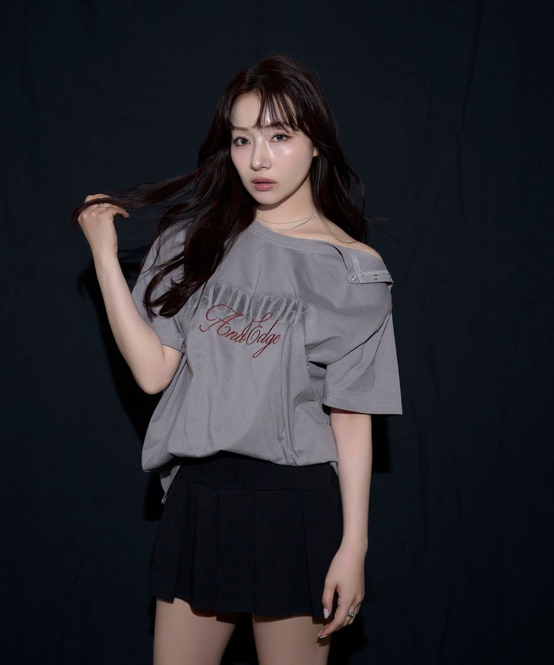 ANDGEEBEE（アンジービー）の「スプレープリントTシャツ（Tops）」
