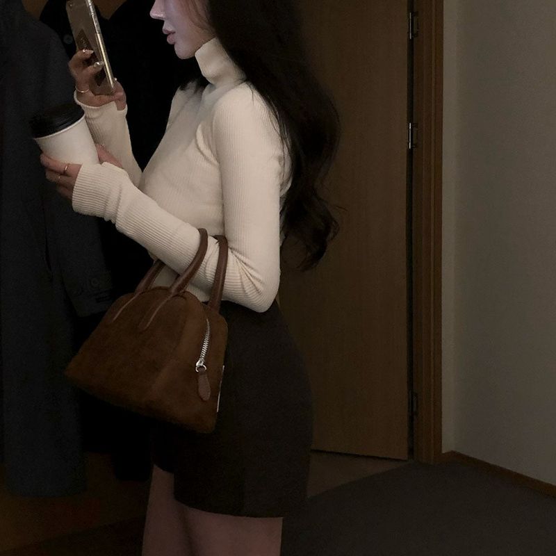 classical suede toad bag