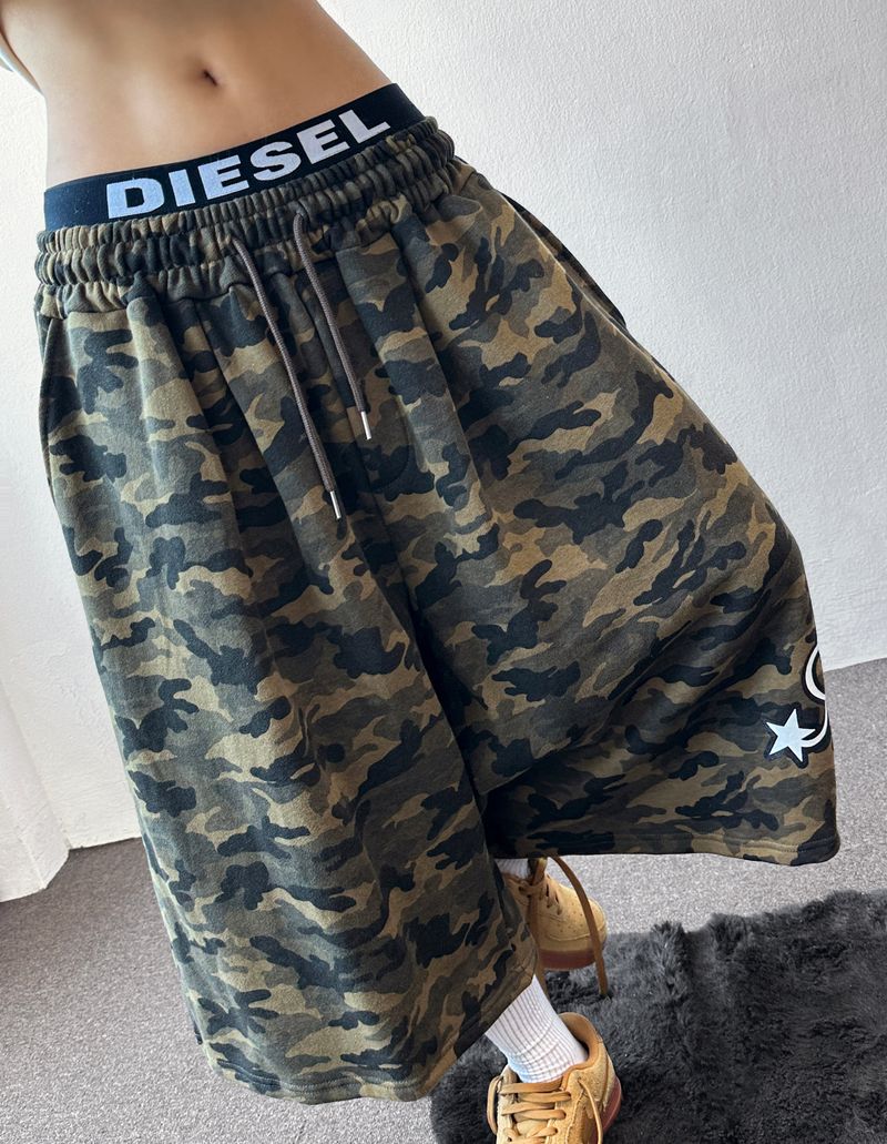 Archien Camo Print & Embroidery Bermuda Shorts 2color