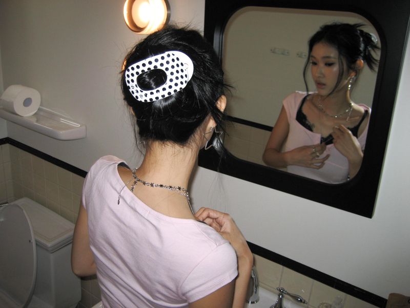 it doesn't matter.（イットダズントマッター）の「ジェリービーン ヘアクリップ (Dot)（ヘアアクセサリー）」