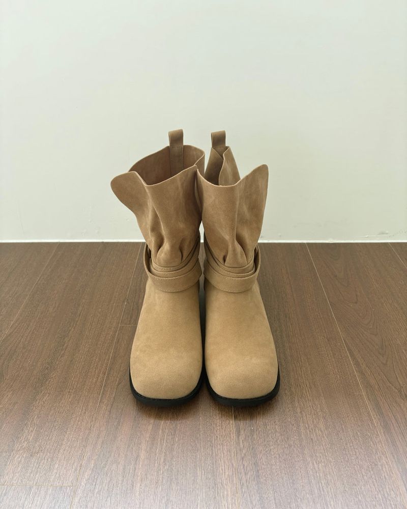 Studded Folding Suede Boots (2color)