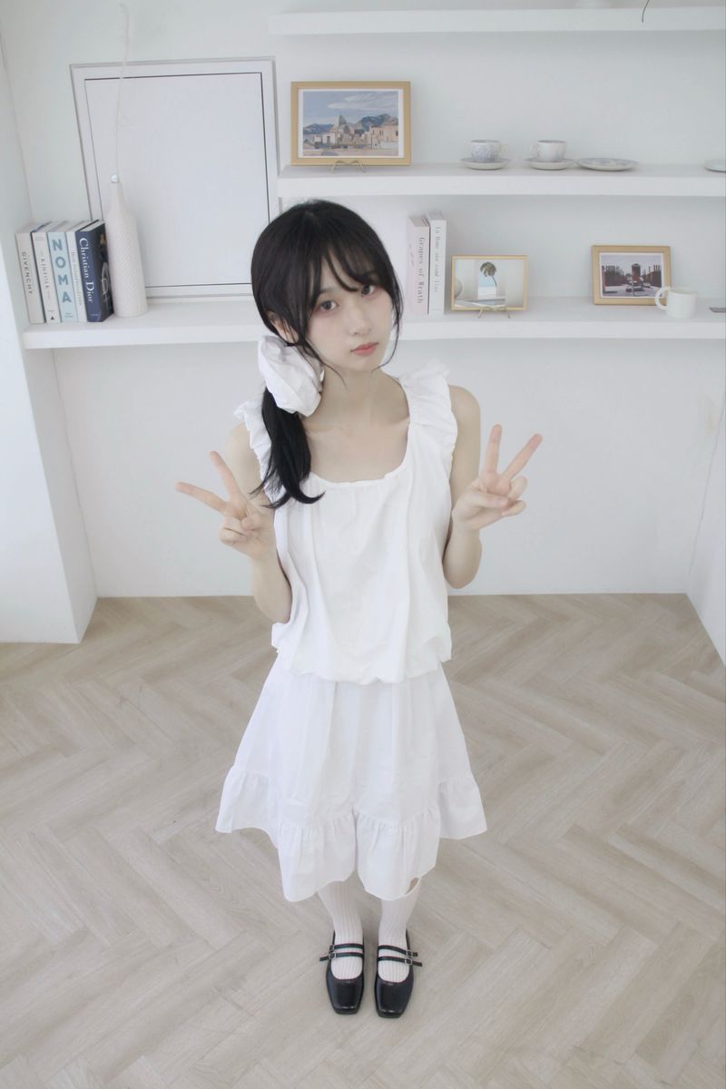 Balloon frill blouse crunch set