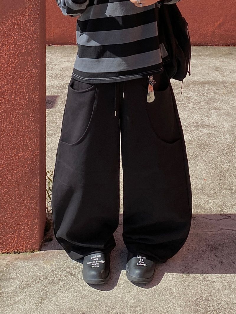 SSROOM（エスエスルーム）の「Melin Two-Pocket Balloon Sweatpants 3C（Pants）」