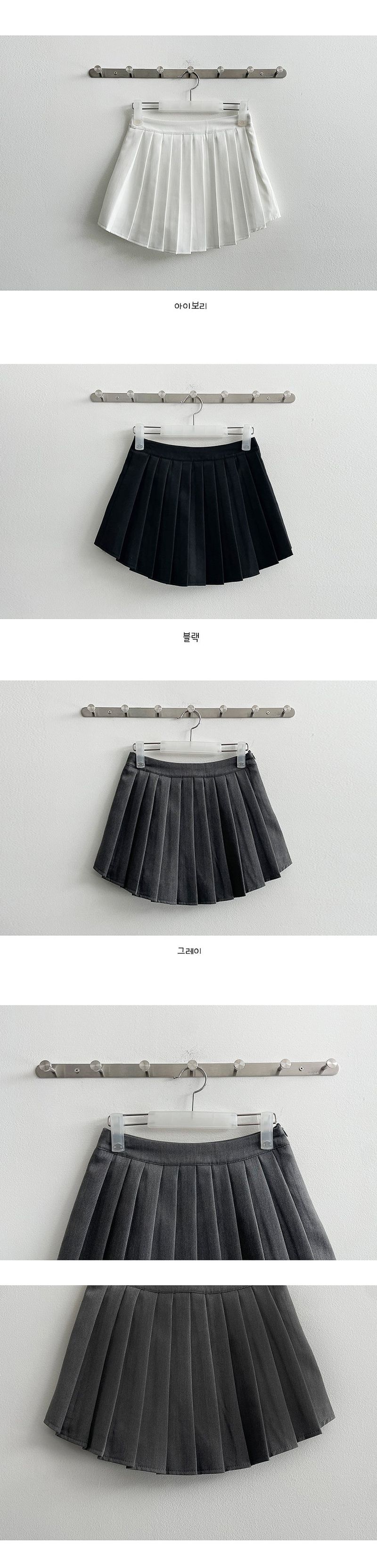 Pleated tennis miniskirt