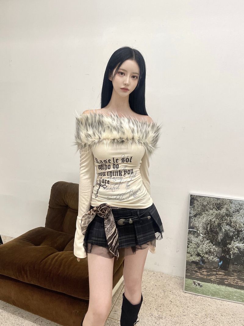 Seow(ソウ)の「1434. And fur lettering printing T(Tops)」