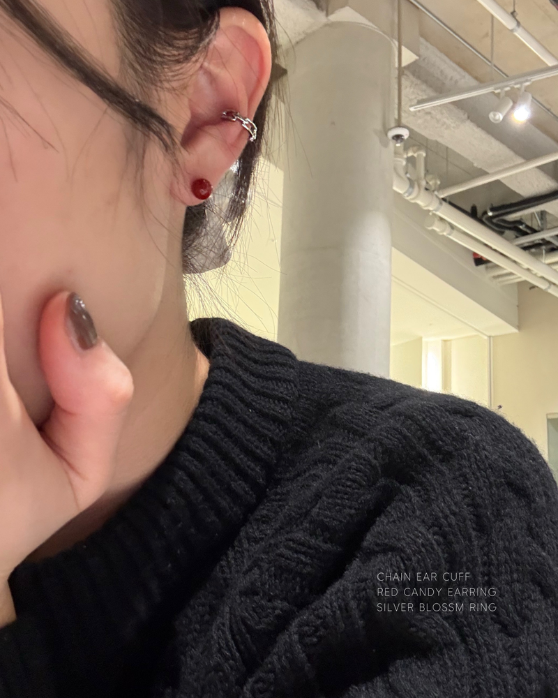 Mini Chain Ear cuff