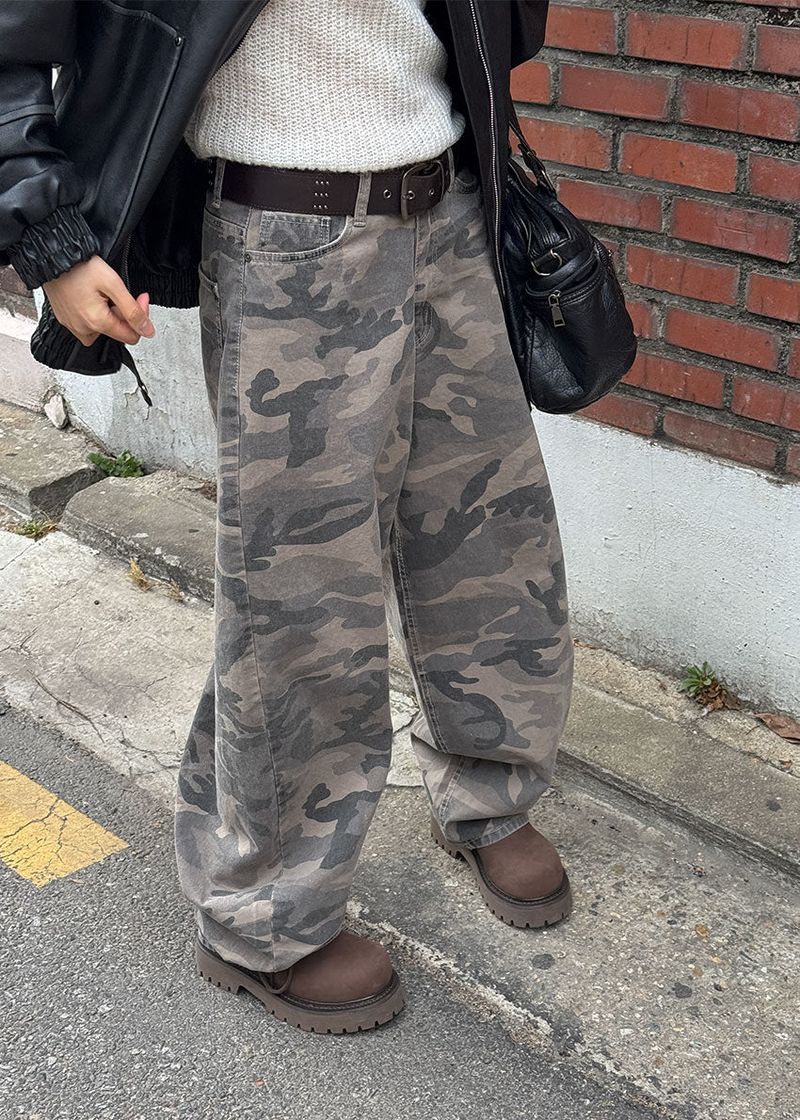 eon(イオエン)の「CAMO COTTON BALLOON PANTS(Pants)」