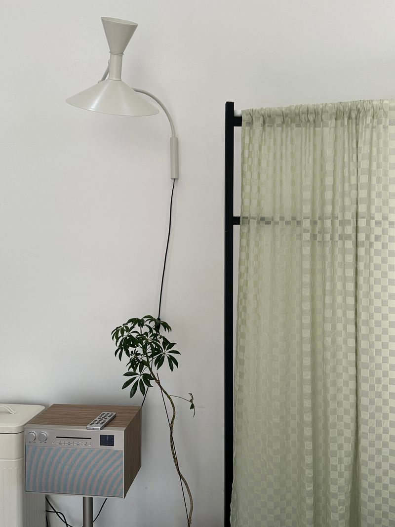 CLEAR CHECK CURTAIN