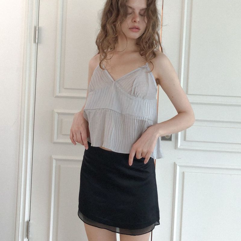 Maga sleeveless blouse (light gray)