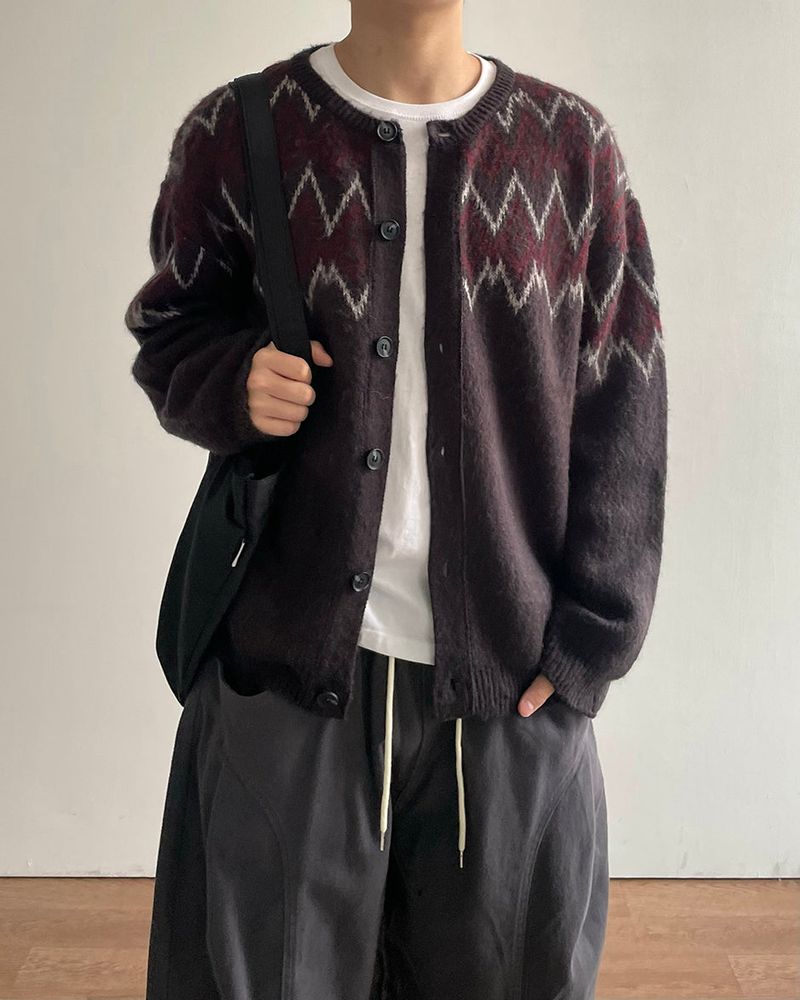 IDF（アイディーエフ）の「Woolf Argyle Cardigan（Tops）」