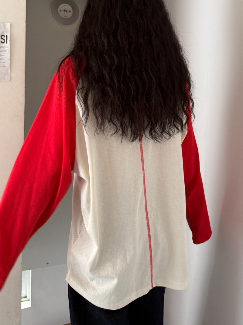 line raglan T