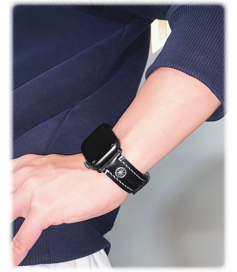 APPLE WATCH COMET HEART STRAP (BK)
