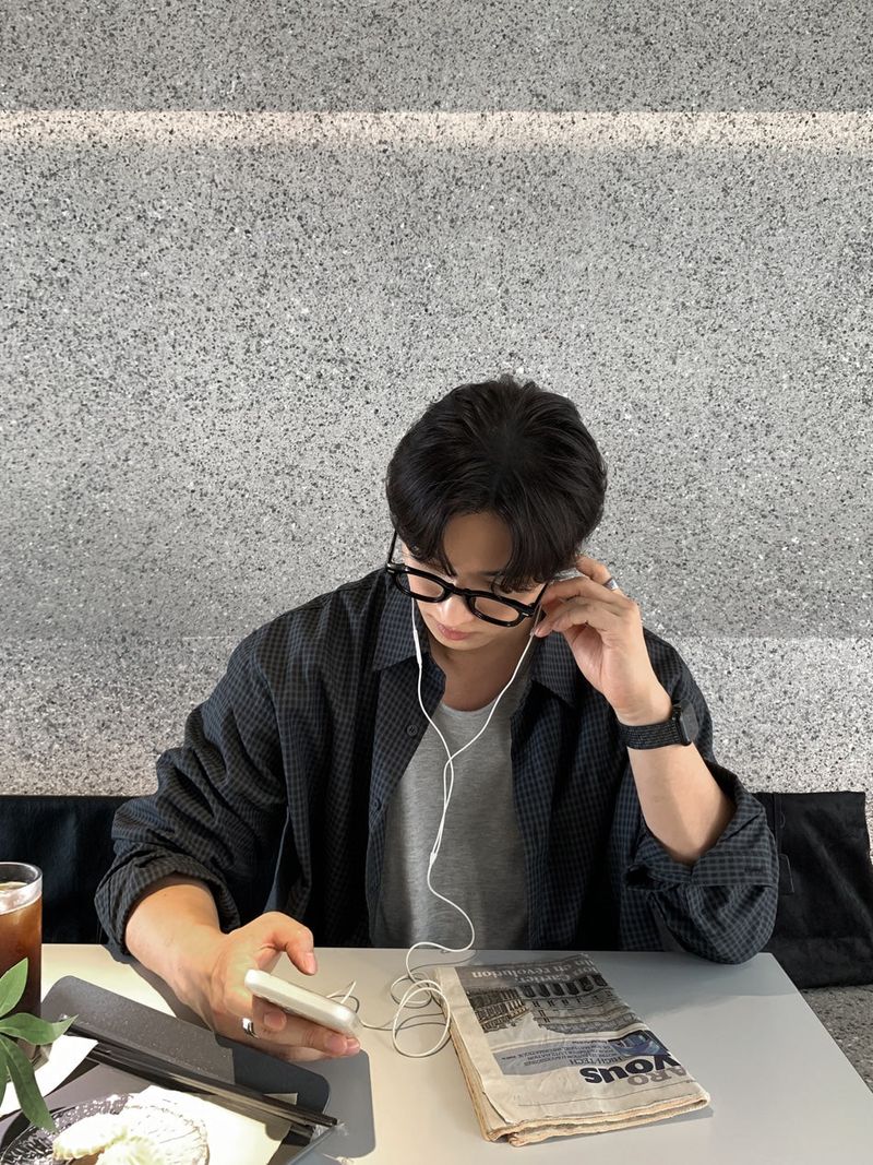 LOOKPLE（ルックプル）の「ルックオセンティクビンテージファインチェックオーバーサイズレイヤードシャツ（トップス）」