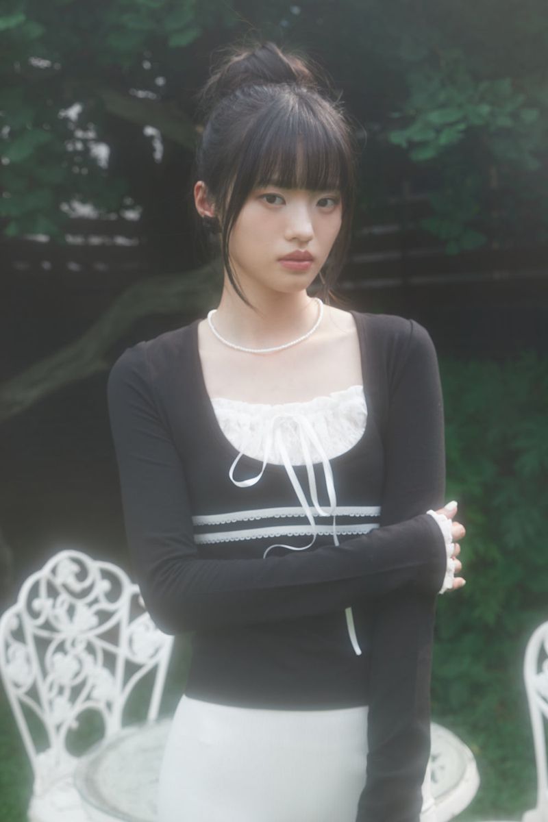 LACE RIBBON TOP (BLACK)