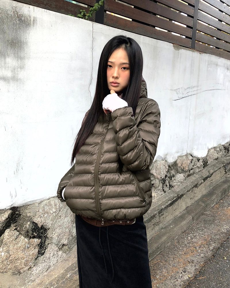 Kora Nylon two-way Hooded Zip-up Lightweight Padding
