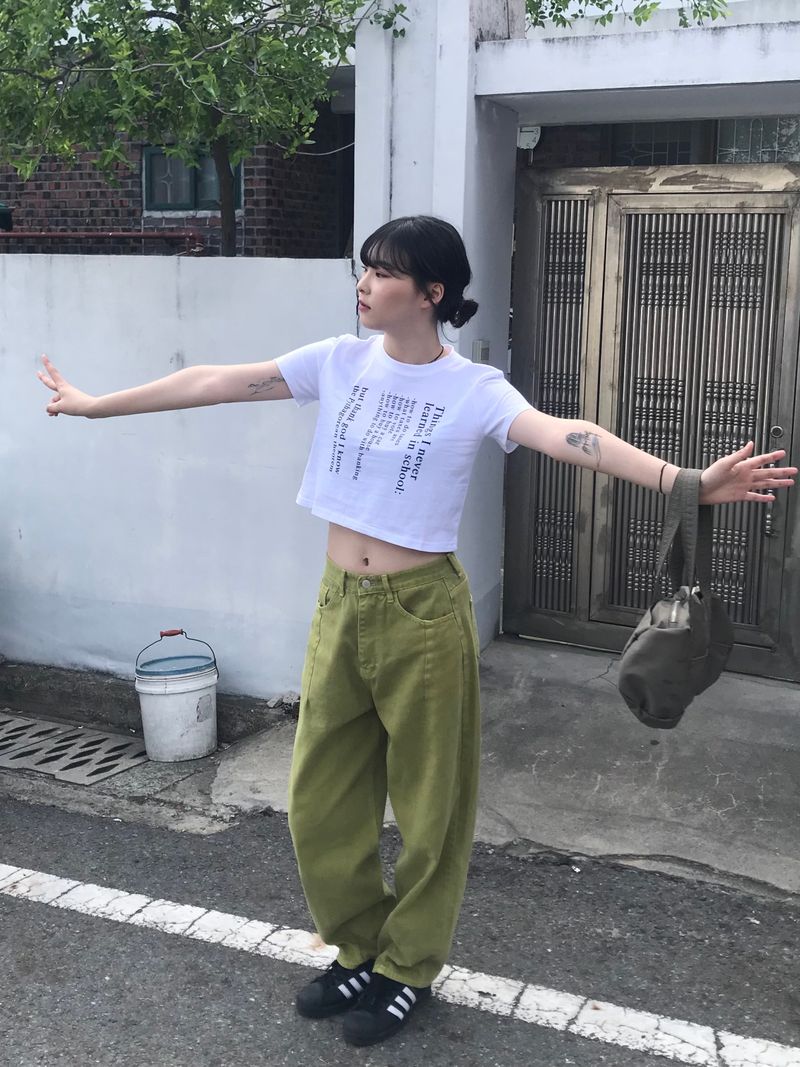 Life crop T