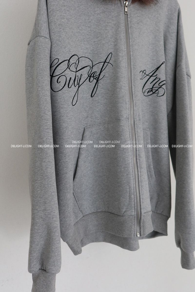 AKI lettering hoodie zip-up