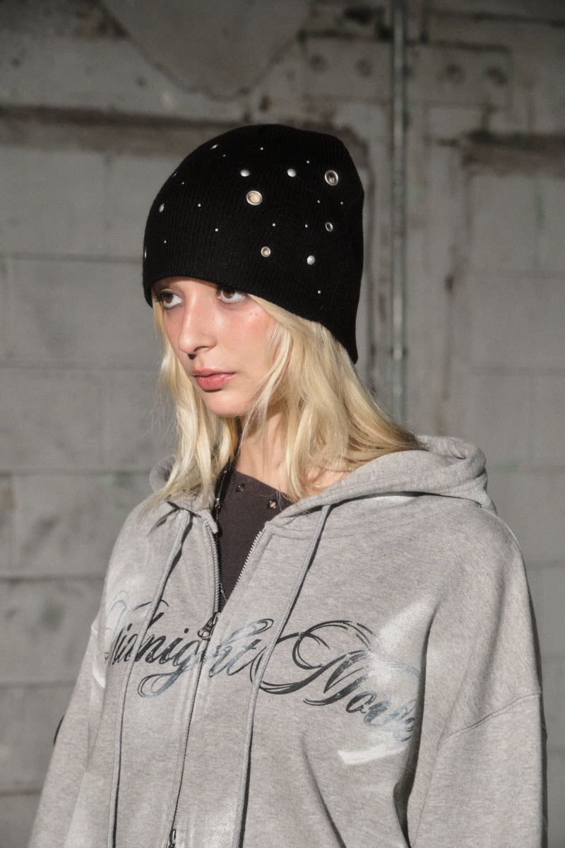 eyelet beanie (black)