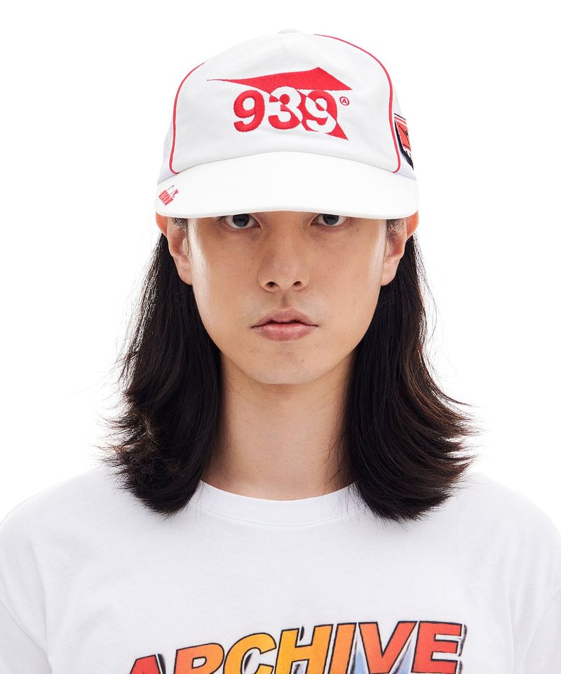 ARCHIVE BOLD（アーカイブボールド）の「[Archive Bold X Diadora] SYMBOL LOGO TRUCKER CAP (WHITE)（Hats）」