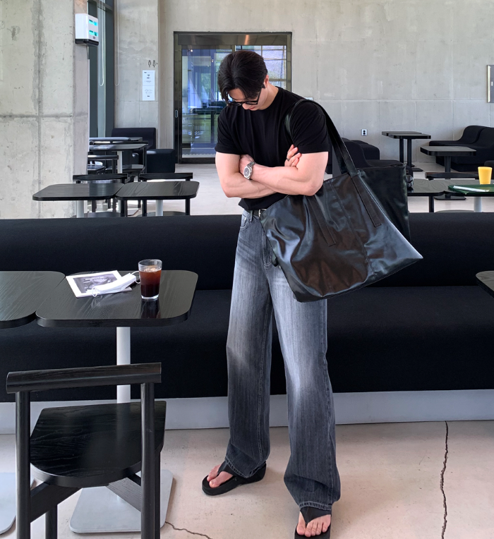 LOOKPLE（ルックプル）の「 Rashik leather big shoulder bag（Bags）」