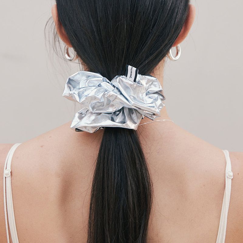Silver Scrunchie (Silver)