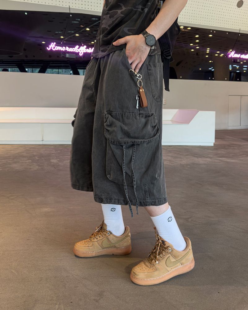 DROON Pigment Strap Cargo Bermuda