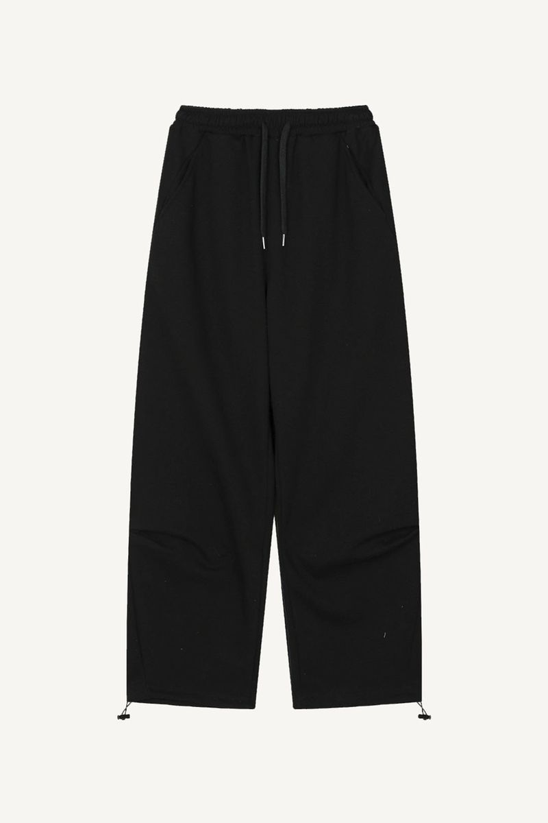 Round curve sweatpants