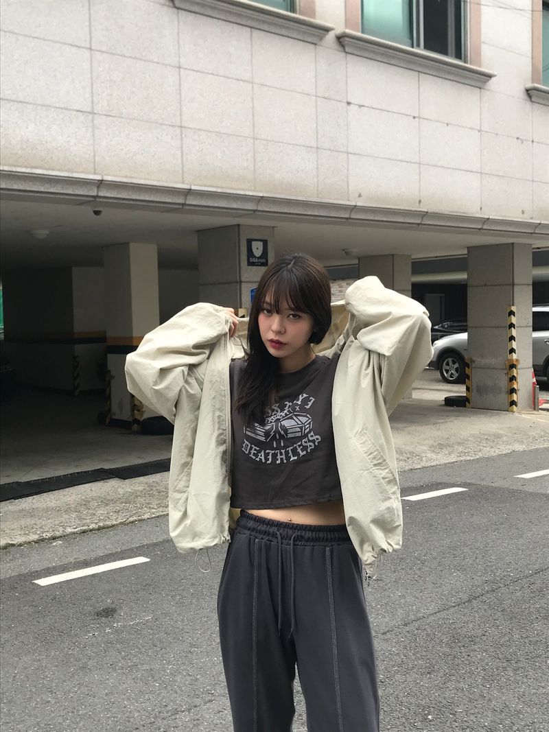 Darwin hood windbreaker