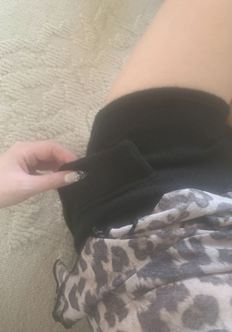 Perry Low-Rise Wool Short Pants (black)