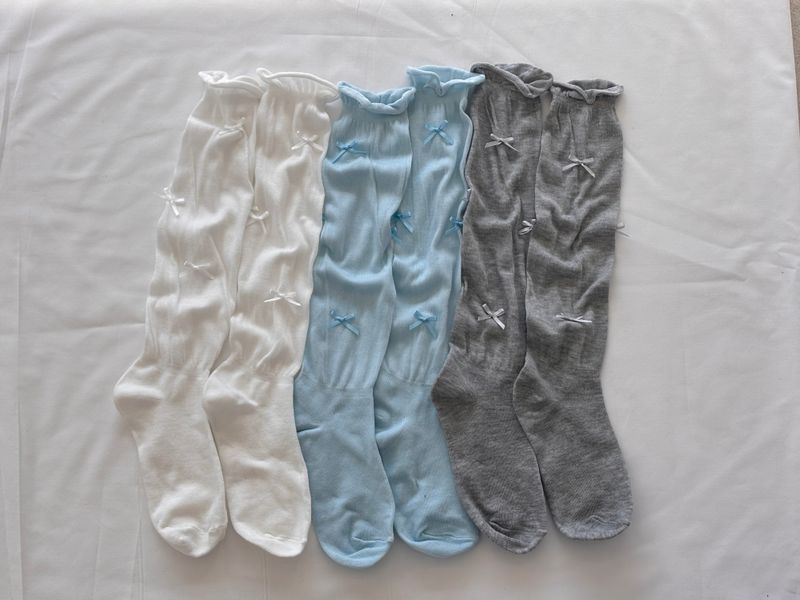 PINK PINEAPPLE（ピンクパイナップル）の「［2PCS 1SET］DREAMY RIBBON LAYER SOCKS（Fashion Accessories）」