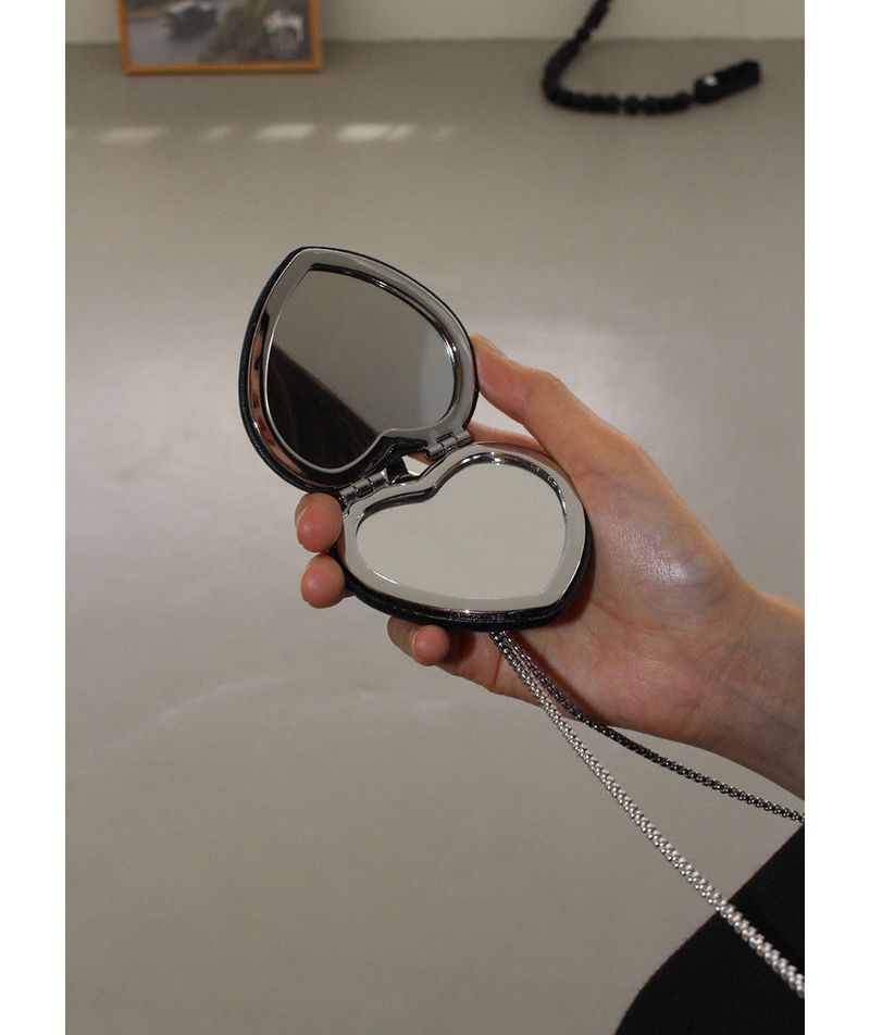 eon(イオエン)の「HEART MIRROR CHAIN(Fashion Accessories)」