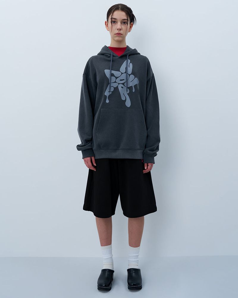 MELTING STAR LOGO PIGMENT HOODIE-CHARCOAL